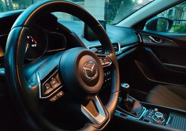 Mazda 3 cena 64444 przebieg: 123400, rok produkcji 2019 z Żyrardów małe 781